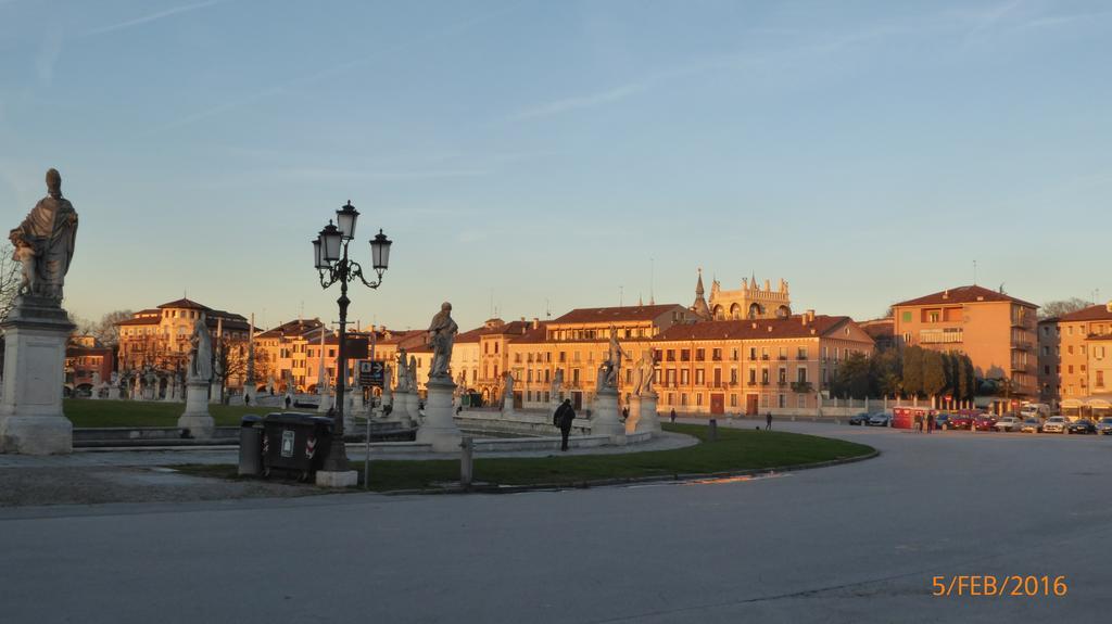 Residenza Carducci Padova Acomodação com café da manhã Exterior foto