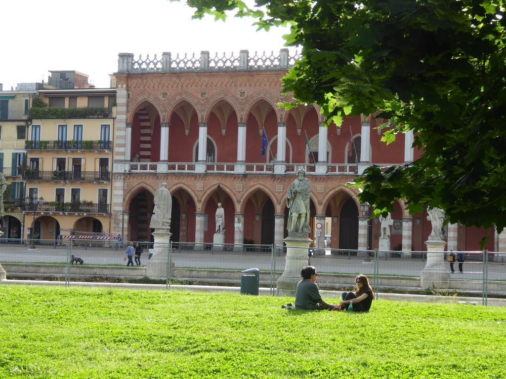 Residenza Carducci Padova Acomodação com café da manhã Exterior foto